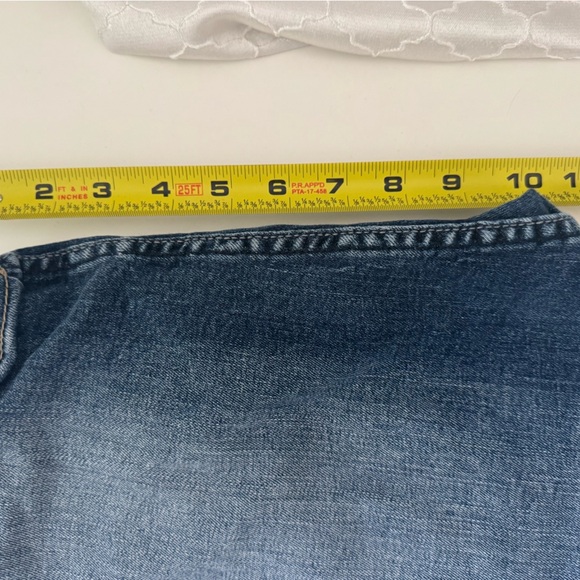 Silver Elyse Bermuda Shorts Size 28 - Picture 14 of 15